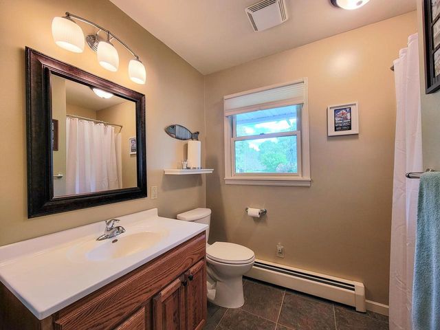 N2283 COUNTRY LANE, Waupaca, WI 54981
