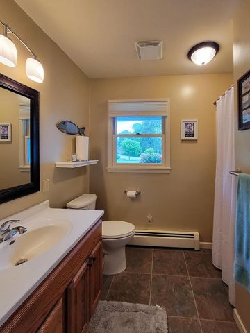 N2283 COUNTRY LANE, Waupaca, WI 54981