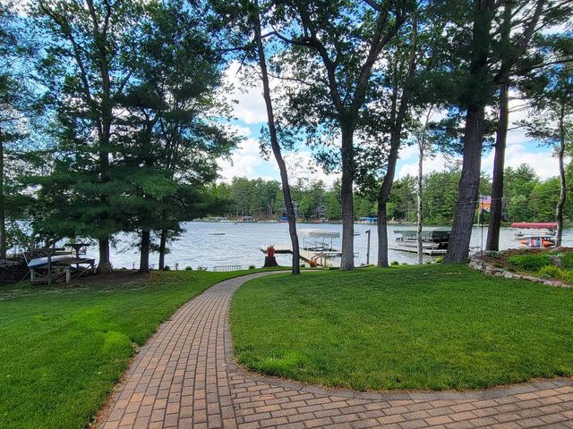 N2283 COUNTRY LANE, Waupaca, WI 54981