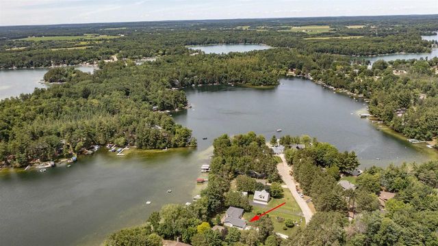 N2283 COUNTRY LANE, Waupaca, WI 54981