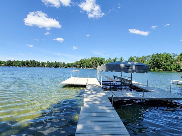 N2283 COUNTRY LANE, Waupaca, WI 54981