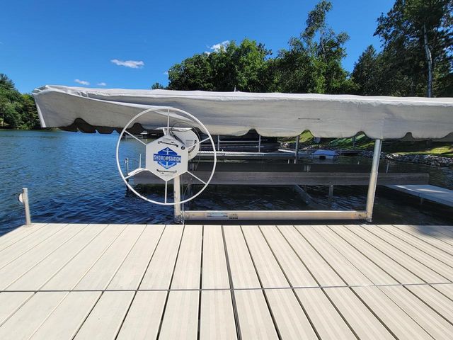 N2283 COUNTRY LANE, Waupaca, WI 54981