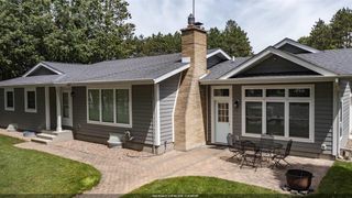 N2283 COUNTRY LANE, Waupaca, WI 54981