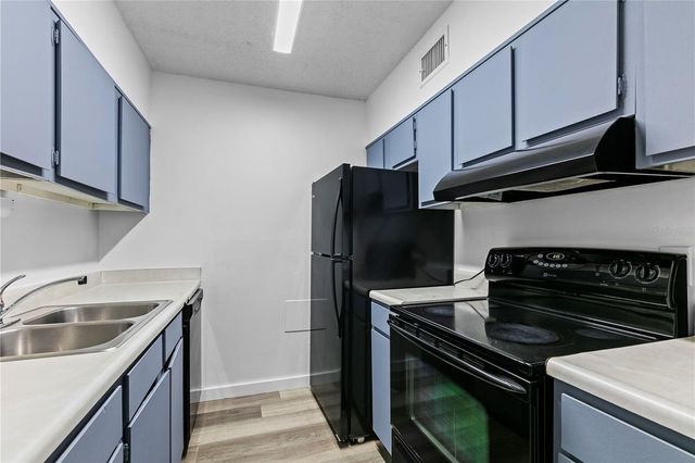 6519 W NEWBERRY ROAD 107, Gainesville, FL 32605