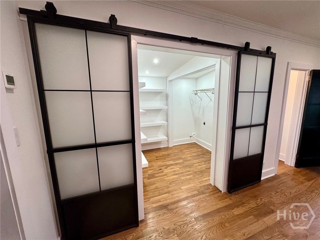 Image 15 of property listing at 407 E 58th Street, Savannah, GA 31405