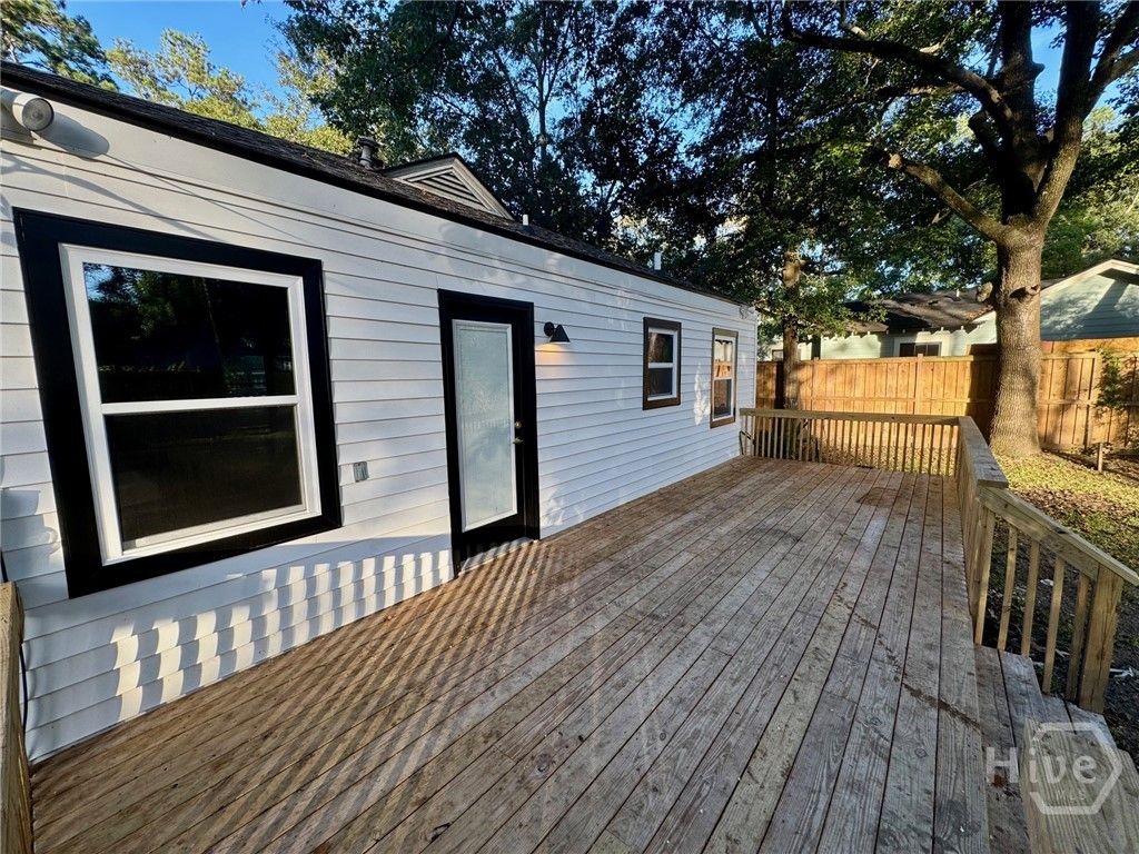 Image 17 of property listing at 407 E 58th Street, Savannah, GA 31405