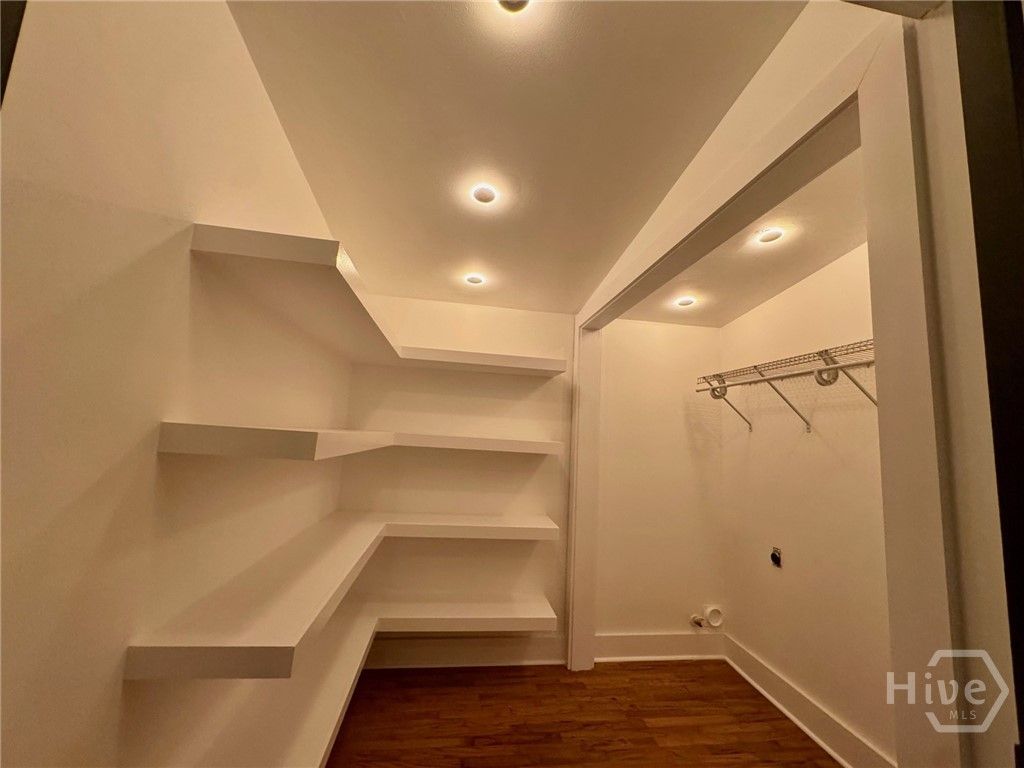 Image 24 of property listing at 407 E 58th Street, Savannah, GA 31405