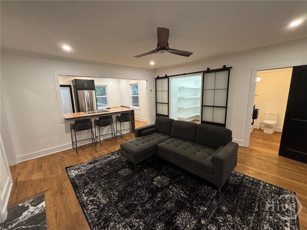 Image 5 of property listing at 407 E 58th Street, Savannah, GA 31405