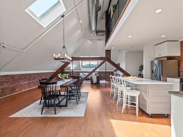 28 Adams St 310, Worcester, MA 01604