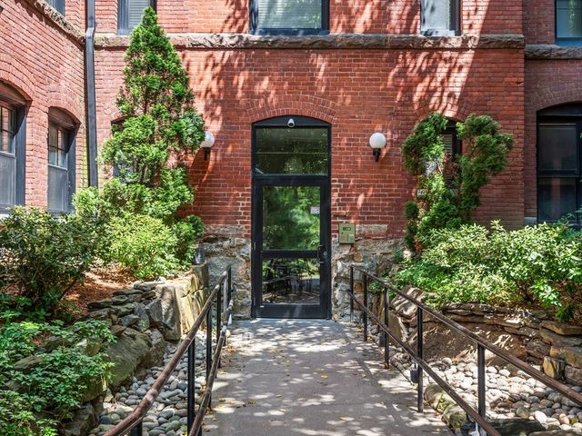28 Adams St 310, Worcester, MA 01604