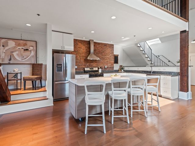 28 Adams St 310, Worcester, MA 01604