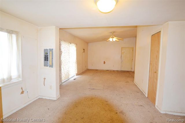 17005 Oporto Street, Livonia, MI 48154