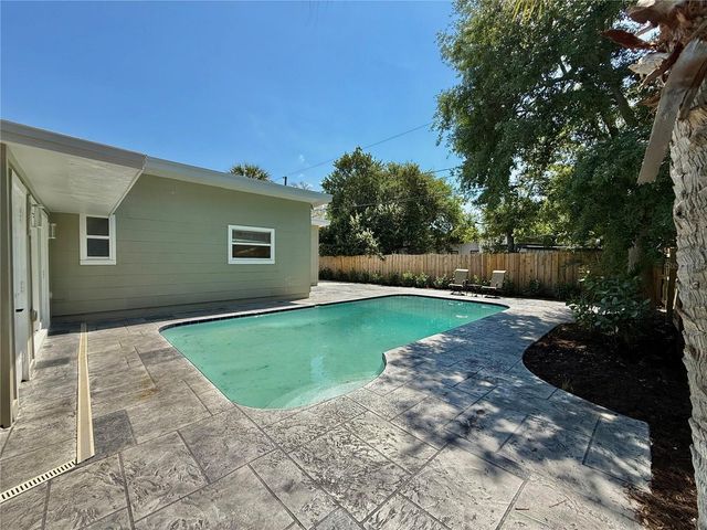 7310 11TH AVENUE N, St Petersburg, FL 33710