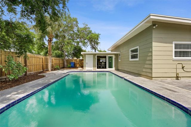 7310 11TH AVENUE N, St Petersburg, FL 33710