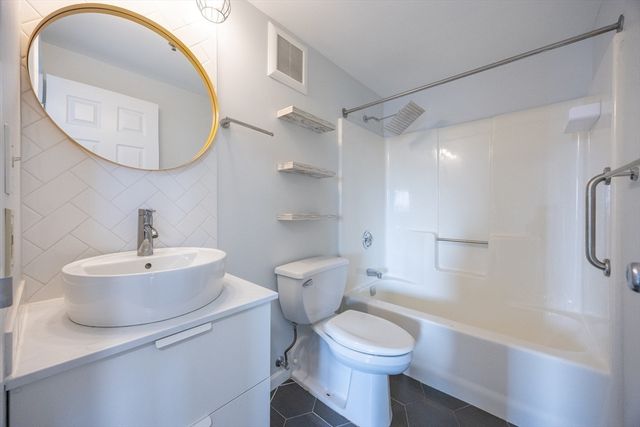 474 Revere Beach Blvd 302, Revere, MA 02151