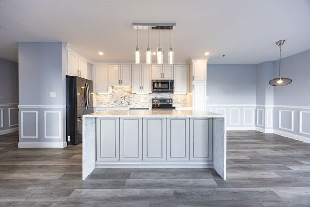 474 Revere Beach Blvd 302, Revere, MA 02151