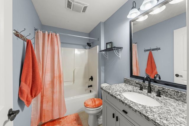 1122 Clearwater Drive, Yorkville, IL 60560