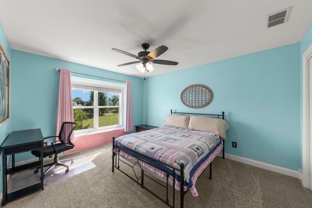 1122 Clearwater Drive, Yorkville, IL 60560