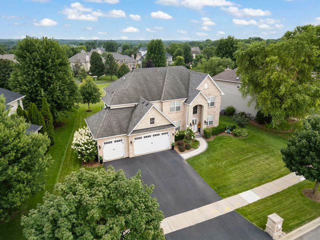 1122 Clearwater Drive, Yorkville, IL 60560