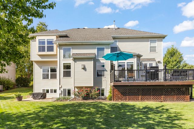 1122 Clearwater Drive, Yorkville, IL 60560