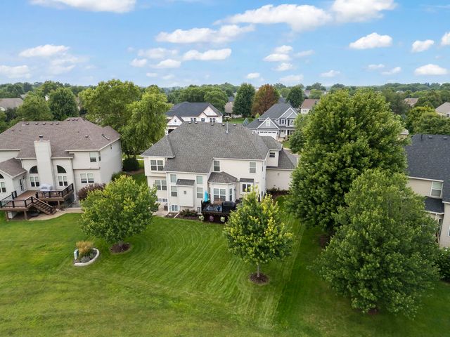 1122 Clearwater Drive, Yorkville, IL 60560