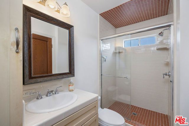 1817 Euclid Street, Santa Monica, CA 90404