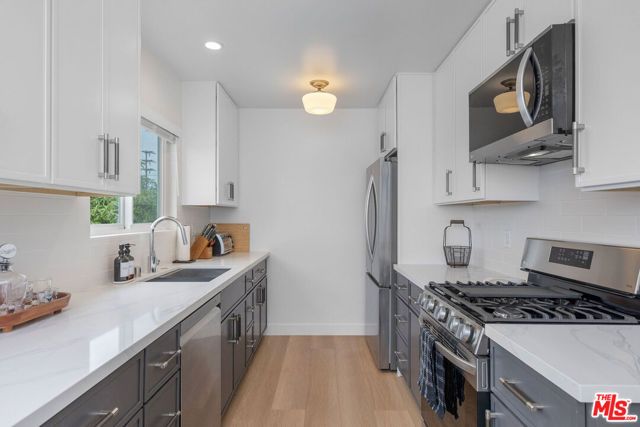 1817 Euclid Street, Santa Monica, CA 90404