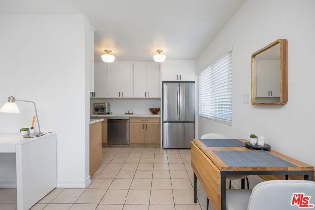 1817 Euclid Street, Santa Monica, CA 90404