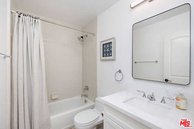 1817 Euclid Street, Santa Monica, CA 90404