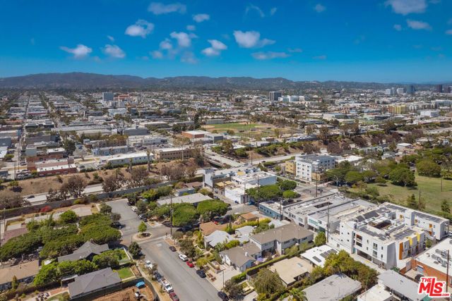 1817 Euclid Street, Santa Monica, CA 90404