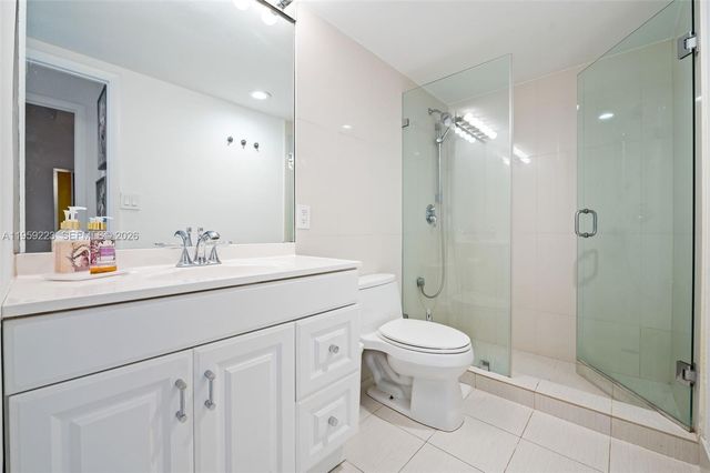 19390 Collins Ave 1221, Sunny Isles Beach, FL 33160