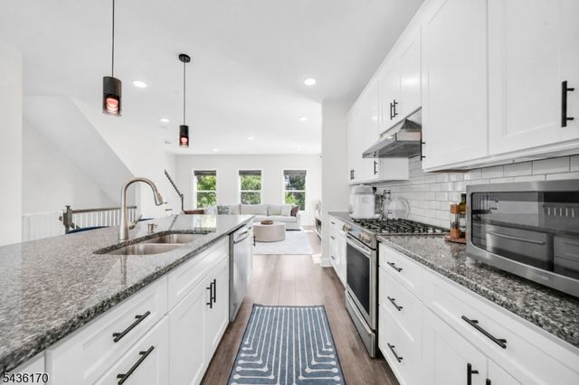 805 Abbe Rd, Little Falls Twp., NJ 07424