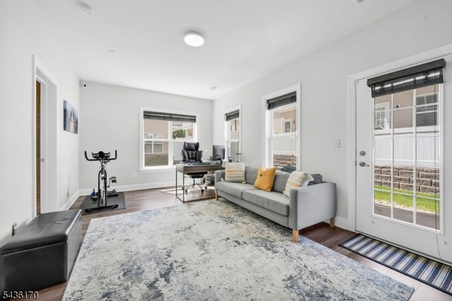 805 Abbe Rd, Little Falls Twp., NJ 07424