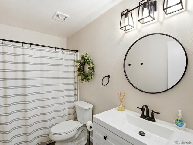 3451 E 123rd Dr, Thornton, CO 80241