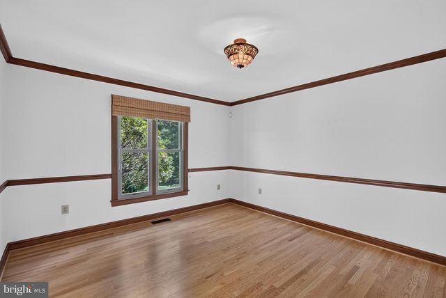 427 UPPER PIKE CREEK RD, Newark, DE 19711