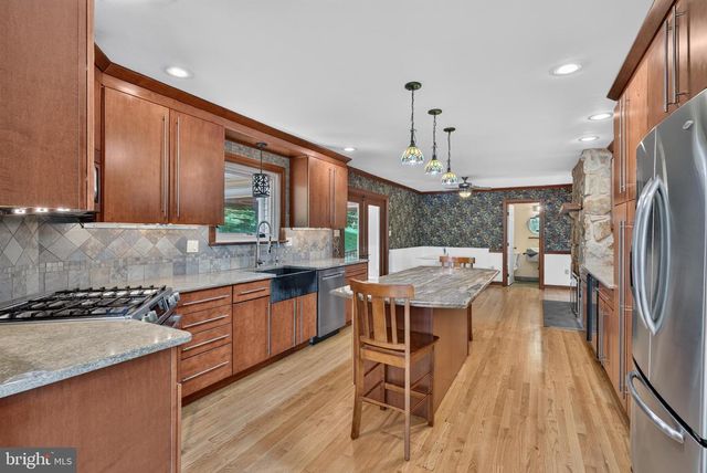 427 UPPER PIKE CREEK RD, Newark, DE 19711