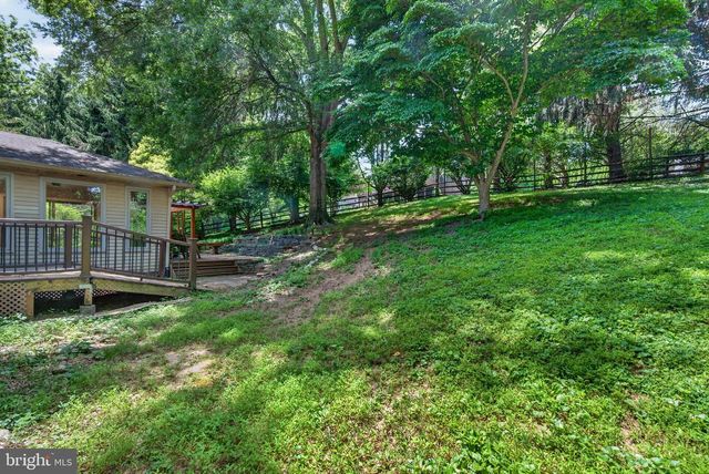 427 UPPER PIKE CREEK RD, Newark, DE 19711