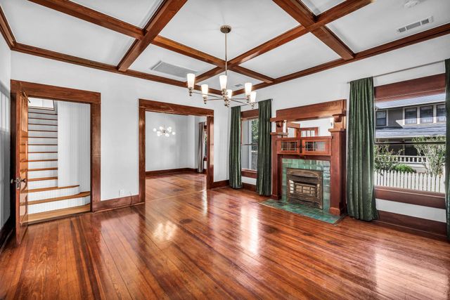 1806 S Main ST, Georgetown, TX 78626