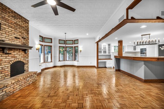 1806 S Main ST, Georgetown, TX 78626