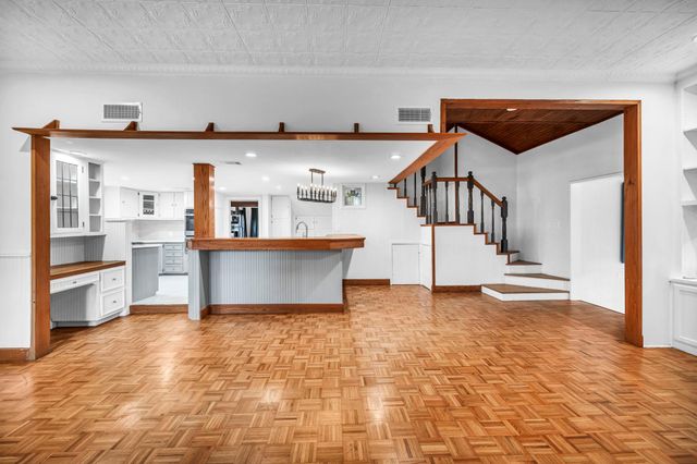 1806 S Main ST, Georgetown, TX 78626