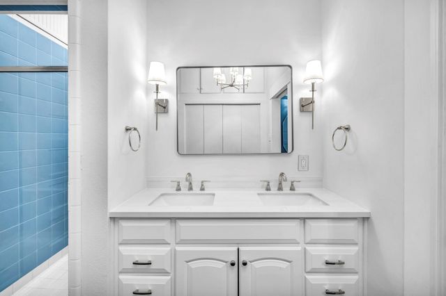 1806 S Main ST, Georgetown, TX 78626