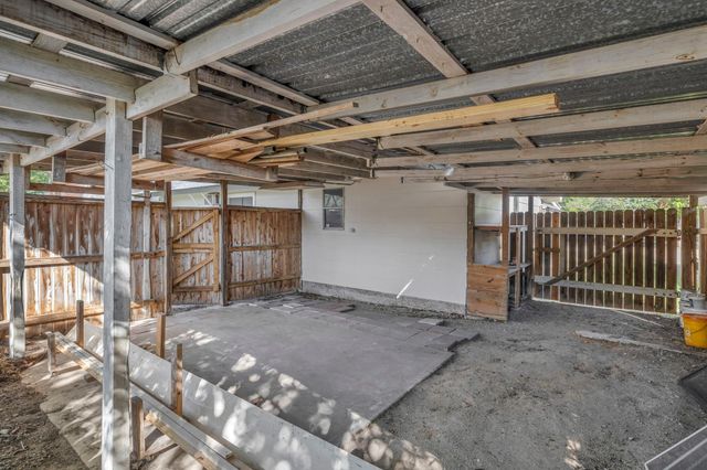 1806 S Main ST, Georgetown, TX 78626