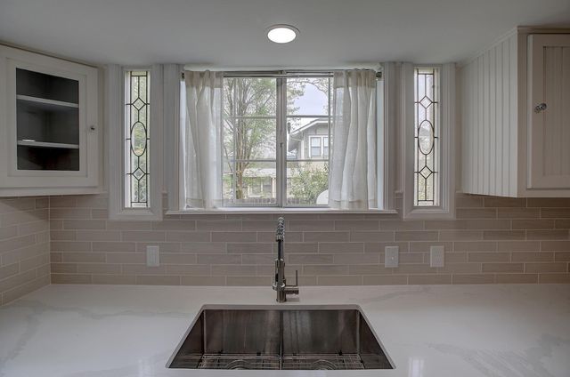 1806 S Main ST, Georgetown, TX 78626