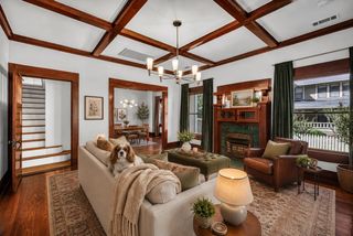 1806 S Main ST, Georgetown, TX 78626