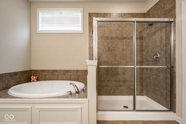 15918 Harstad Drive, Westfield, IN 46074