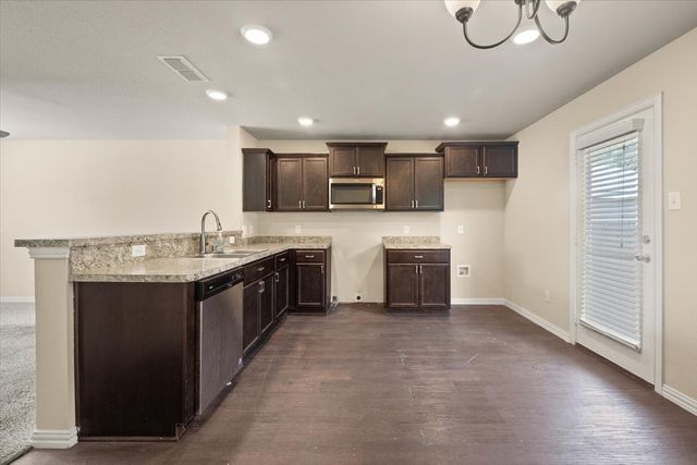 2936 Pima Lane, Fort Worth, TX 76119