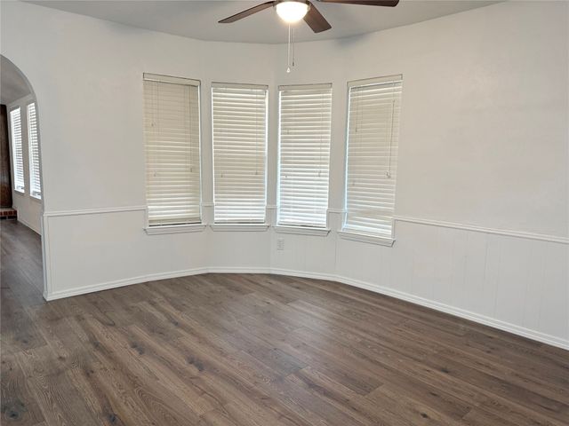 520 Baker Drive, Hurst, TX 76054