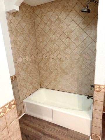 520 Baker Drive, Hurst, TX 76054