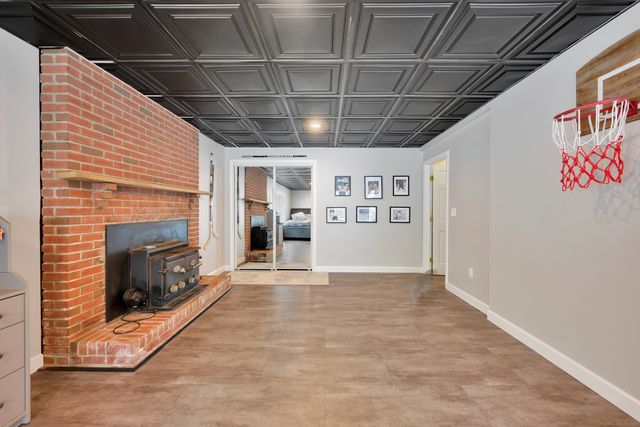 60 Wildcat Road, Burlington, CT 06013