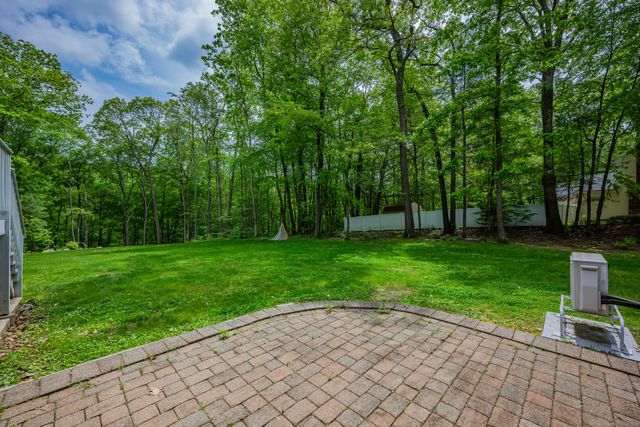 60 Wildcat Road, Burlington, CT 06013